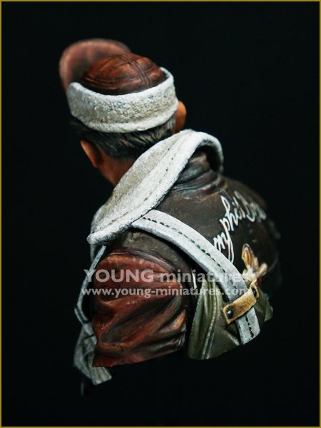 Young Miniatures YM1862 ÉQUIPAGE DE BOMBER B-17 1/10 – image 2