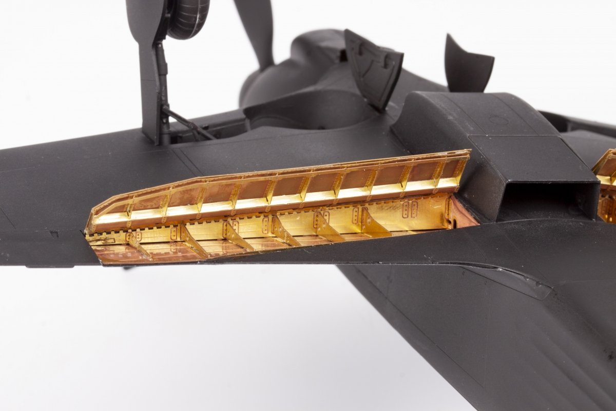 Eduard BIG33144 Yak-9T ICM 1/32 – immagine 6