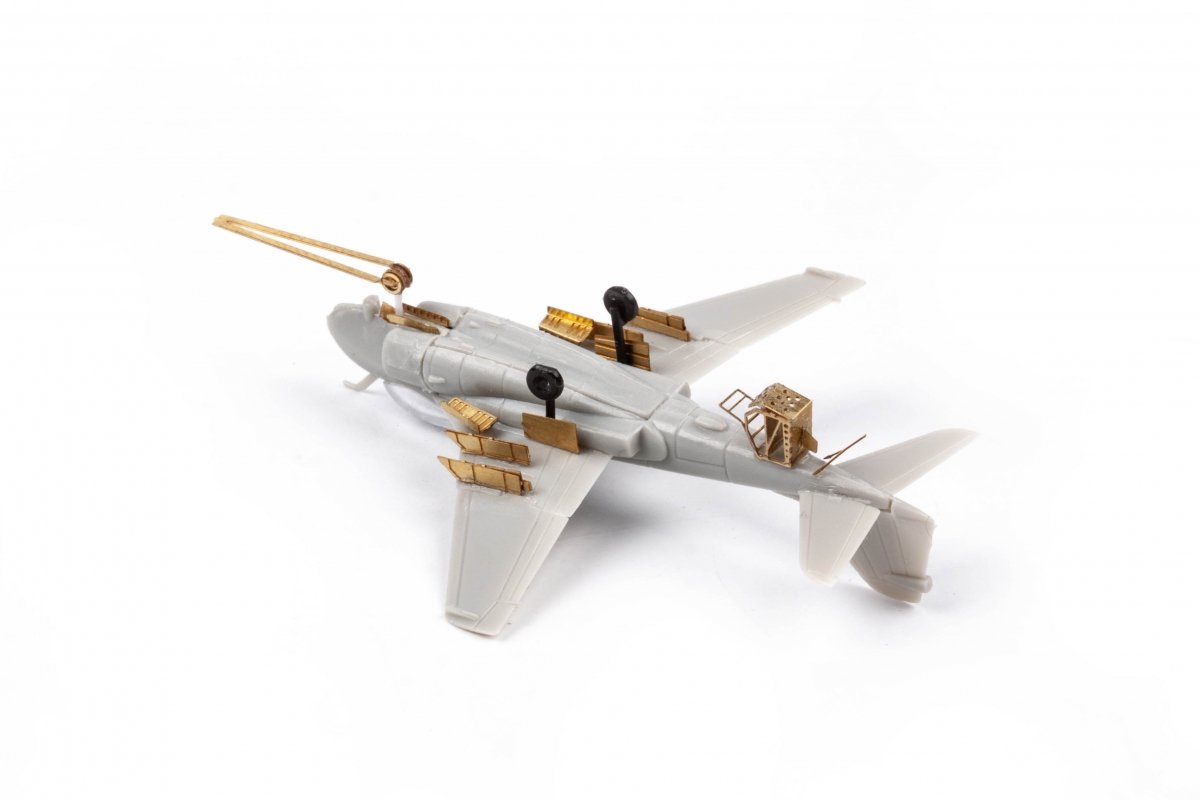 Eduard 53295 USS Nimitz CVN-68 part 1 TRUMPETER 1/350 – immagine 3
