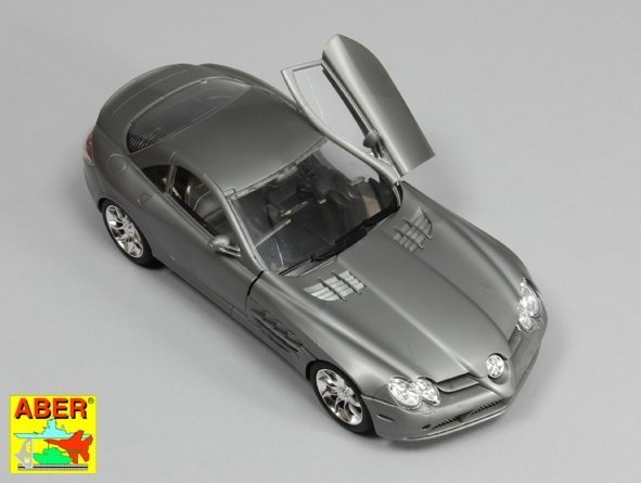 Aber 24031 Mercedes Benz McLaren SLR 1/24 – Bild 9