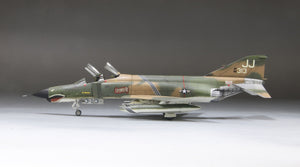 Fine Molds FP41 USAF F-4E Jet Fighter (Première version) 1/72 – image 2