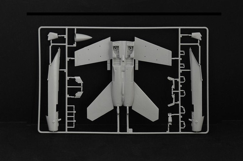 Italeri 2823 F/A-18F U.S. Navy Special Colors 1/48 – imagen 10