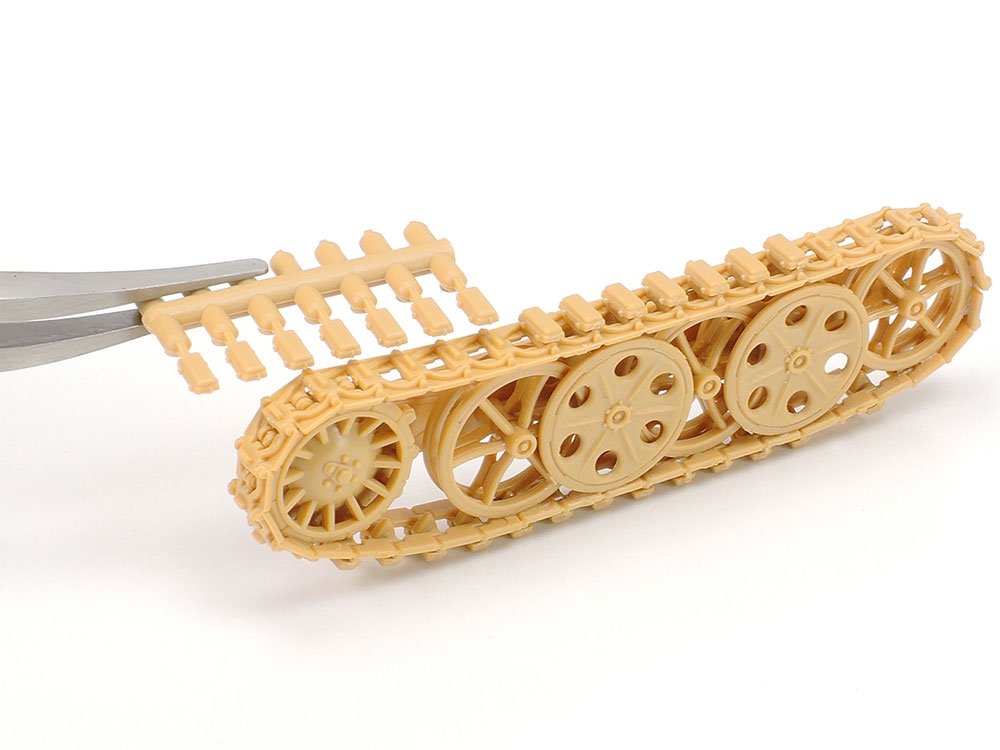 Tamiya 35377 German Sd.Kfz.2 Kettenkraftrad Mid-Production 1/35 – zdjęcie 9