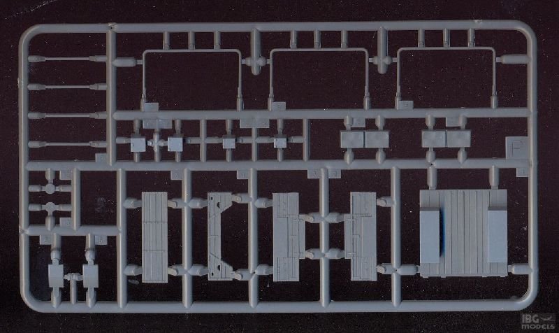 IBG 72017 Chevrolet C15A No.11 Cab Personnel Lorry 1/72 – immagine 2