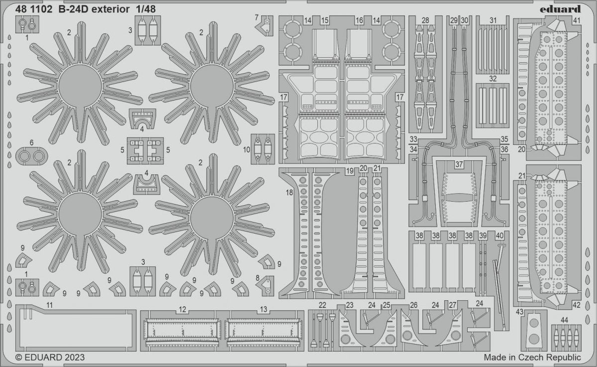 Eduard 481102 B-24D extérieur REVELL 1/48 