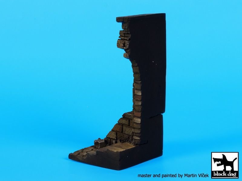 Black Dog D35072 Entrée en ruine avec escalier, socle 1/35 – image 2