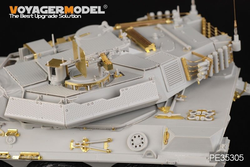 Voyager Model PE35305 Modern Italian B1 Centauro early version for TRUMPETER 00386 1/35 – Bild 8