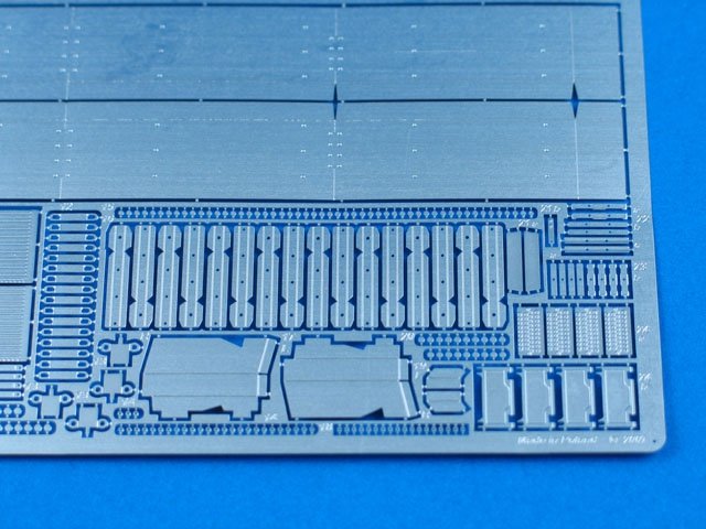 Aber 35214 Char de combat français version B1 bis avec ailes larges (1/35) – image 5