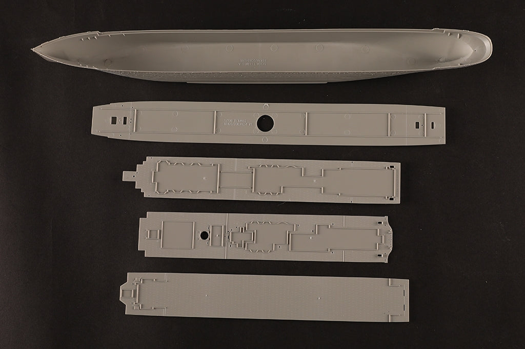 Hobby Boss 83421 Olympic 1/700 – zdjęcie 6