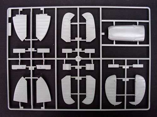 Trumpeter 02404 Spitfire Mk Vb Floatplane 1/24 – imagen 9