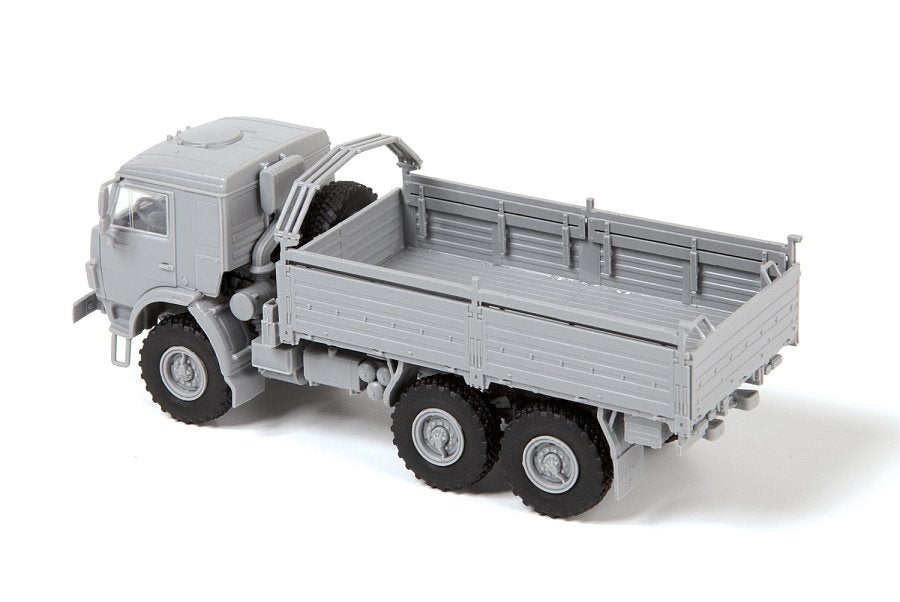 Zvezda 5074 KAMAZ K-5350 Mustang Russian 3-Axle Truck 1/72 – immagine 4