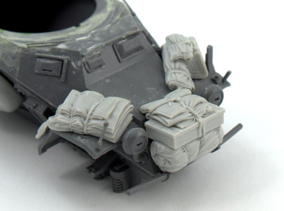 Panzer Art RE35-523 Stowage set for Sd.Kfz 222 1/35 – immagine 2