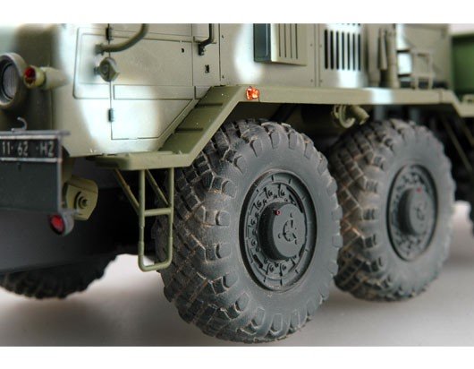 Trumpeter 01005 MAZ/KZKT-537L Ballast Tractor 1/35 – immagine 6