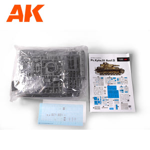 AK Interactive AK35504-B PZ.KPFW.IV AUSF.D AFRIKA KORPS + 5 FIGURES GERMAN TANK CREW AFRIKA KORPS 1/35 – immagine 3