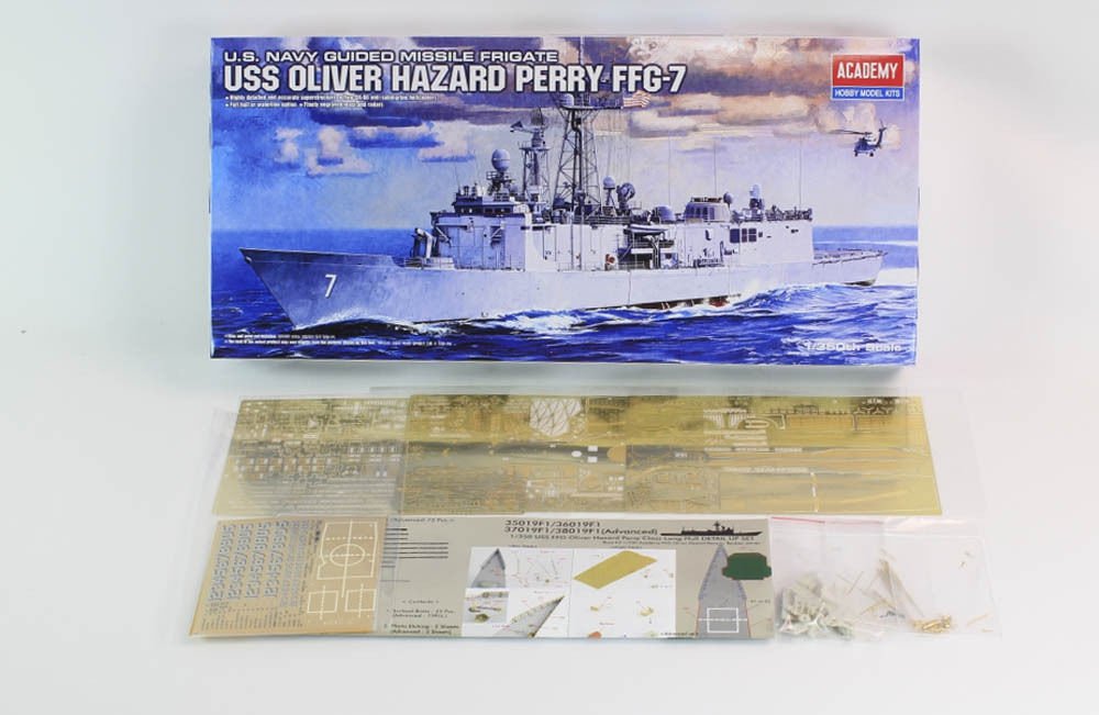 Pontos 38019F1 USS FFG Oliver Hazard Perr Class L.H. Detail Up Set &amp;quot;Advanced&amp;quot; with Kit 1/350 – immagine 2