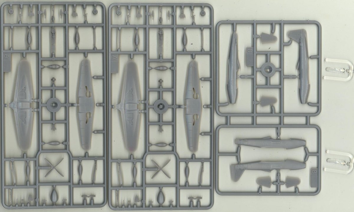 Dora Wings 14401 BELL P-63A P-63C KINGCOBRA Fighter DOUBLE KIT 1/144 – immagine 2