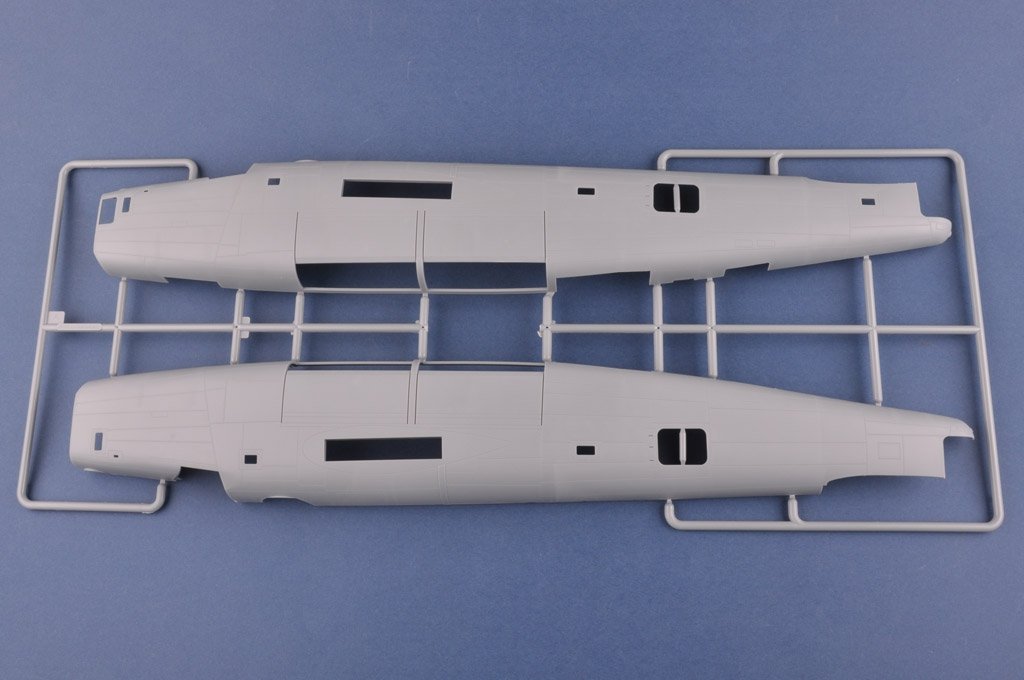 Hobby Boss 83212 B-24D Liberator 1/32 – immagine 7