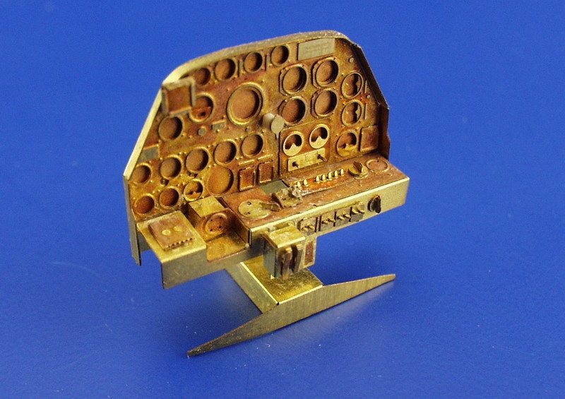 Eduard 33002 P-38L dashboard TRUMPETER 1/32 – Bild 3