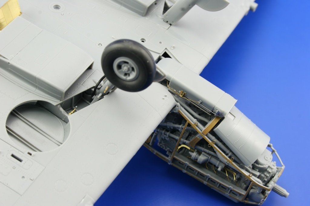 Eduard 32249 Spitfire Mk.IX exterior TAMIYA 1/32 – Bild 4
