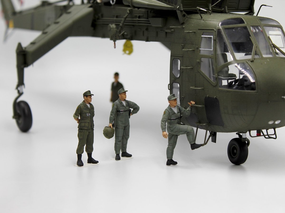 ICM 53101 Pilotes d&amp;#39;hélicoptères américains (années 1960-1970) 1/35  – image 10