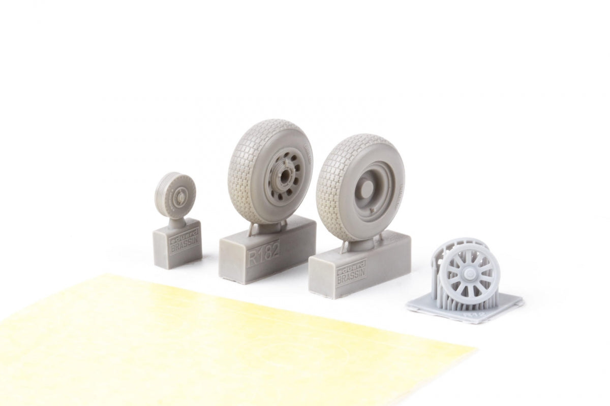 Eduard 648991 P-51B/ C wheels block tread 2 EDUARD 1/48