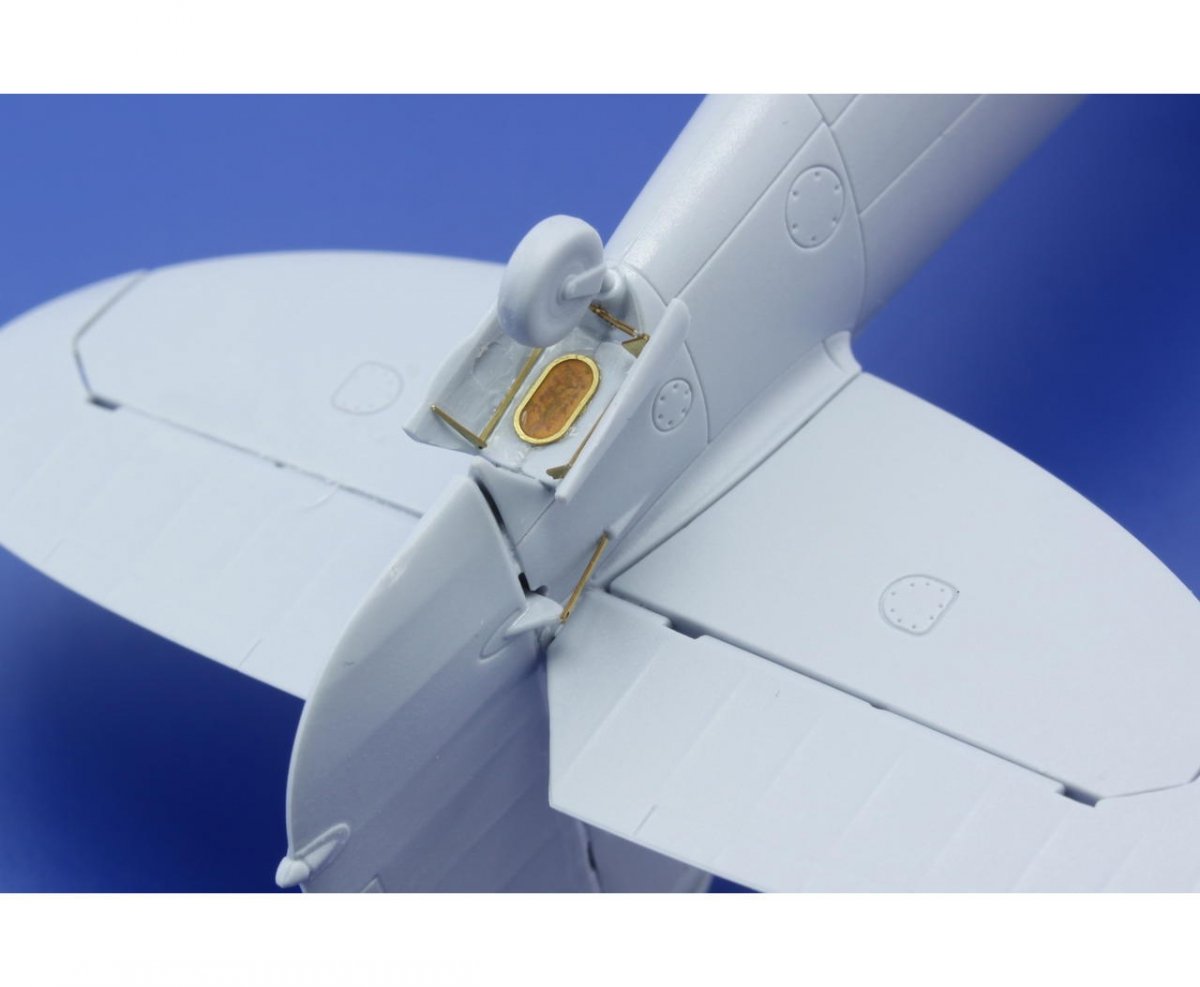 Eduard 48770 Spitfire PR. XIX landing flaps 1/48 Airfix – immagine 2