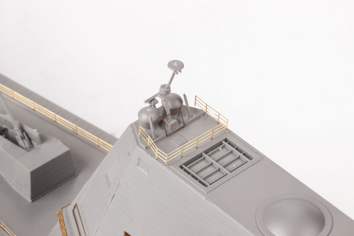 Eduard 53288 USS DDG-1000 Zumwalt SNOWMAN MODELS, TAKOM 1/350 – immagine 7