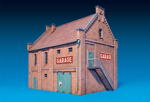 MiniArt 72031 BUILDING WITH GARAGE 1/72 – immagine 2