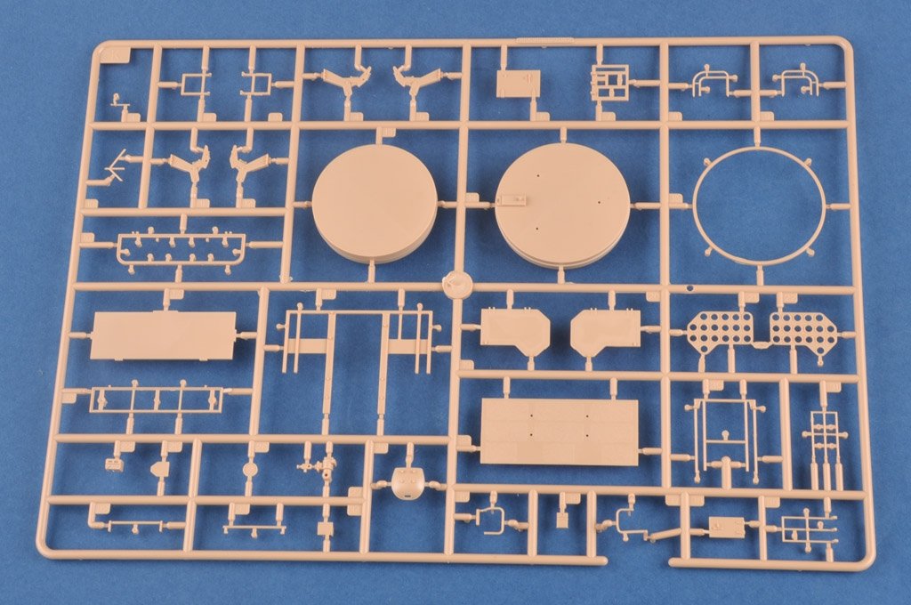 Hobby Boss 85521 LKW 7t mil gl LARS2 1/35 – Bild 7