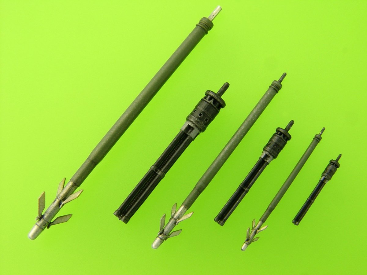 Master AM-48-126 Mi-24 (Hind D/E) - JakB-12.7 machine gun barrel and DUAS probe (metal and resin parts) 1/48 – zdjęcie 15