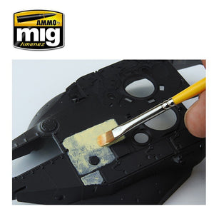 Ammo of Mig 2033 ANTI-SLIP PASTE - SAND COLOR FOR 1/35 – immagine 6