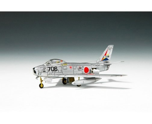 Trumpeter 01321 F-86F-40 Sabre 1/144 – zdjęcie 4