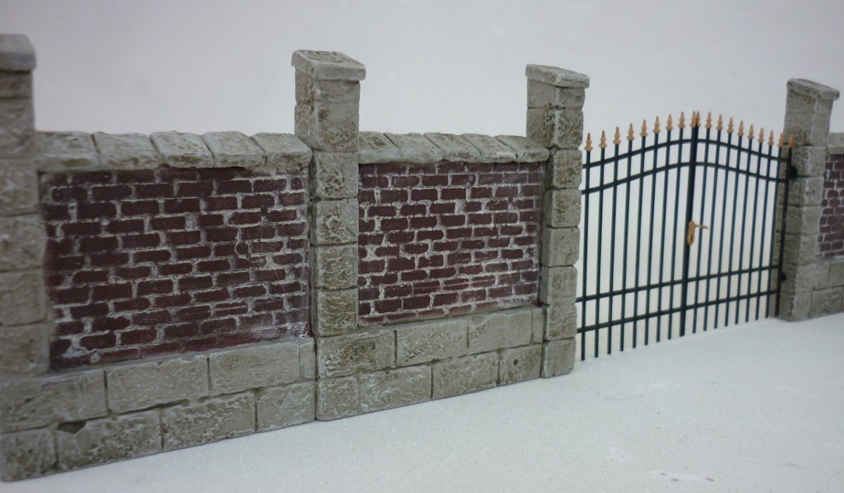 RT-Diorama 35230 Wrought iron fence with Brickwall 1/35 – image 4