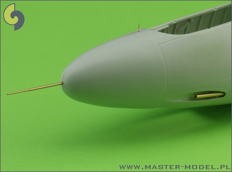 Master AM-32-041 He-162 Salamander - armament and detail set (MG 151 barrel tips, nose gear indicator and Pitot Tube) 1/32 – immagine 5