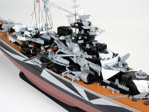 Revell 05096 Battleship Tirpitz 1/350 – image 2