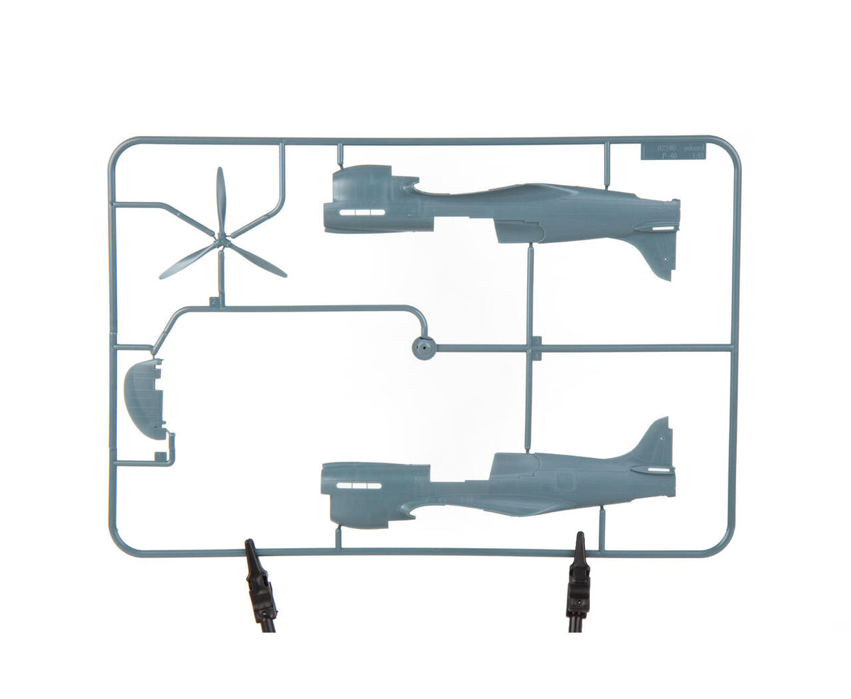 Eduard 82243 P-40K short tail 1/48 – Bild 18