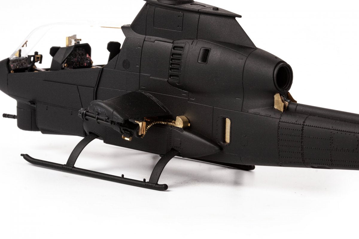 Eduard 491279 AH-1G SPECIAL HOBBY 1/48 – immagine 8
