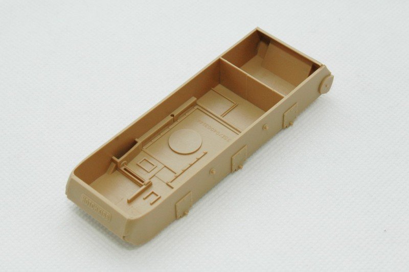Trumpeter 00352 France 39(H) TANK SA 38 37mm gun 1/35 – immagine 4