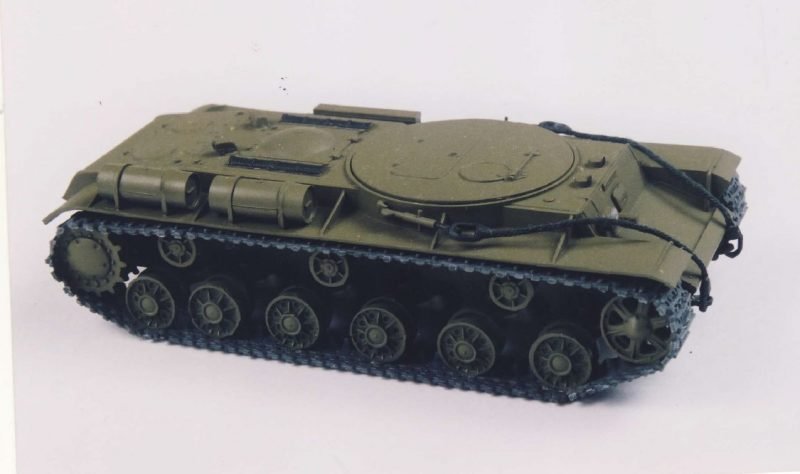 Tracteur de remorquage blindé PST 72038 KV-T 1/72 – image 2