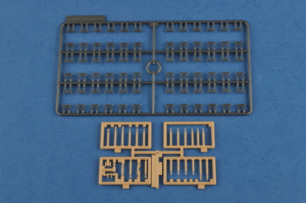 Hobby Boss 80132 German Panzerkampfwagen IV Ausf D / TAUCH – immagine 5