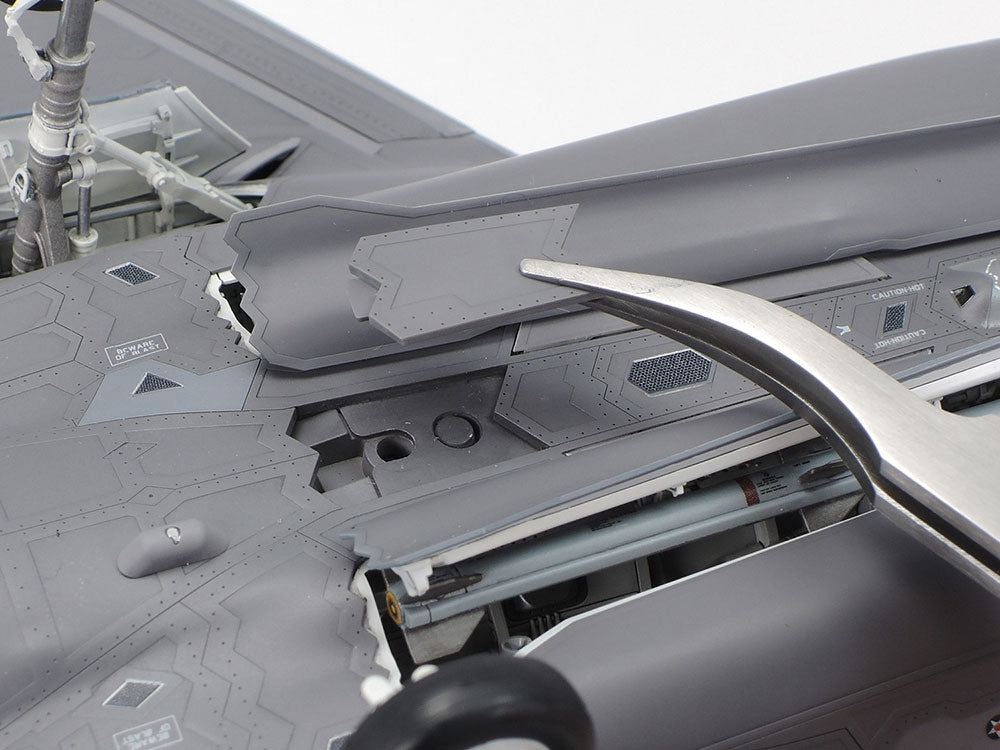 Tamiya 61125 Lockheed Martin F-35B Lightning II 1/48 – immagine 21