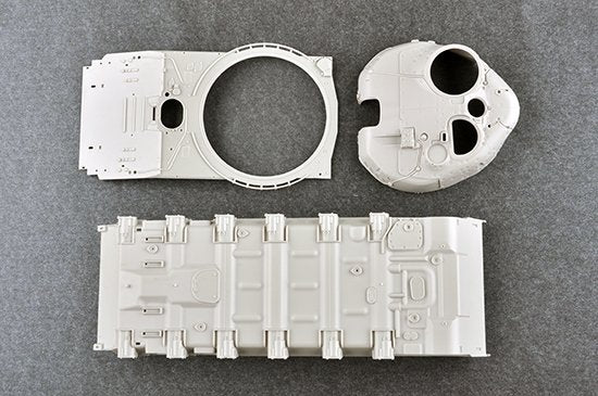 Trumpeter 09547 Russian T-72A Mod 1983 1/35 – image 12