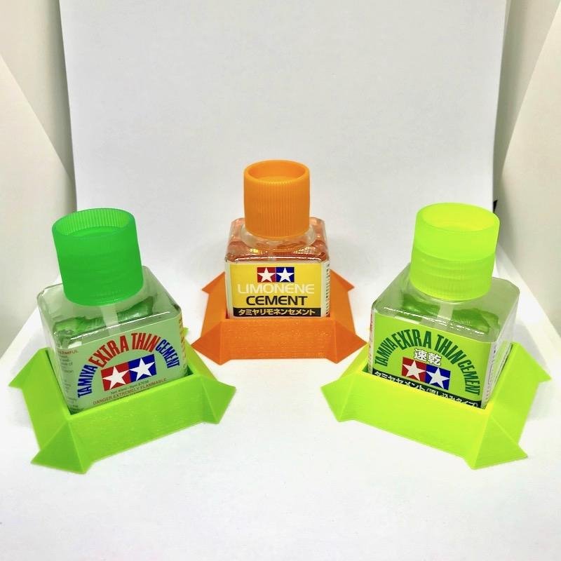 Ultimate Modelling UMP073 Ultimate Glue Bottle Holder (for Tamiya) Translucent Green – imagen 3