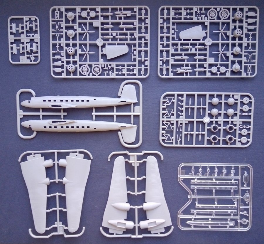 Roden 343 Focke Wulf FW200V3/A-09 Immelman III 1/144 – immagine 4