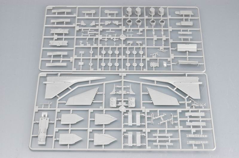 Trumpeter 03906 Tu-160 BlackJack 1/144 – immagine 5
