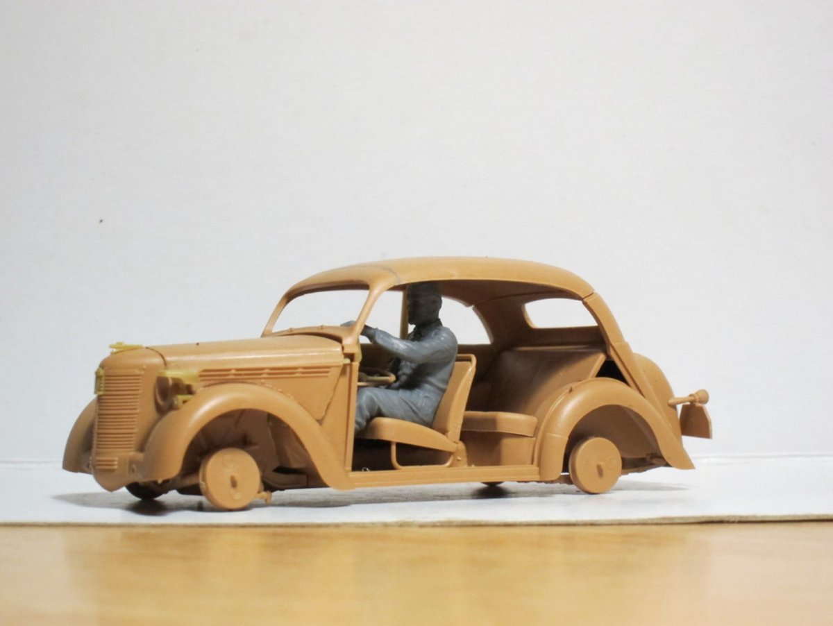 ICM 35642 Conducteurs allemands (1939-1945) (4 figurines) (1/35) – image 3