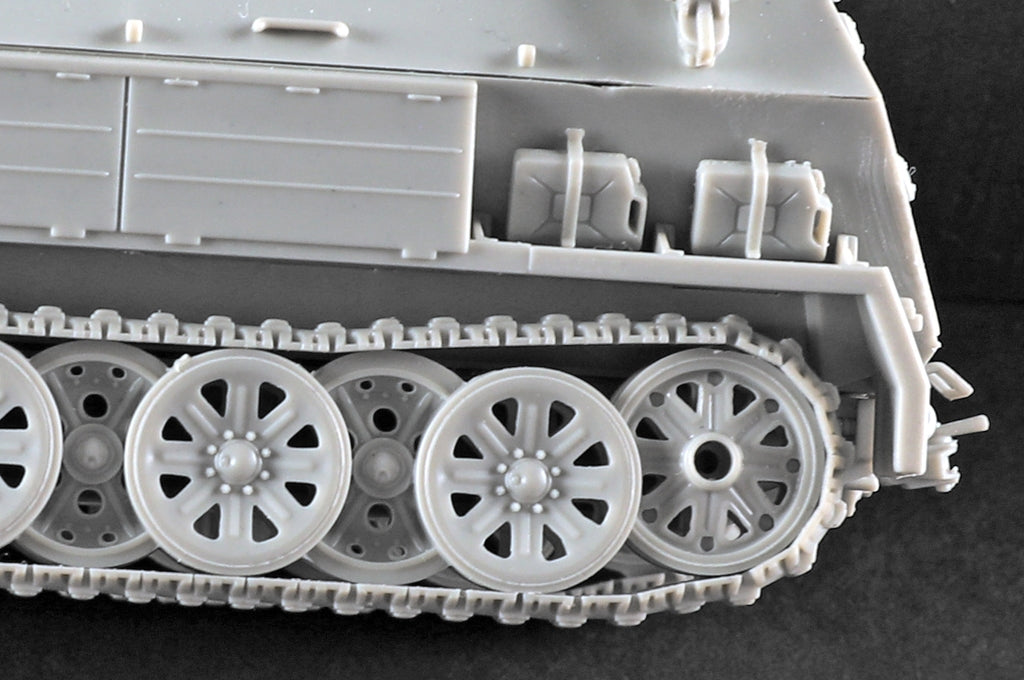 Trumpeter 07404 Sd.Kfz.8 Gepanzerter Zugkraftwagen 12t 1/72 – zdjęcie 11