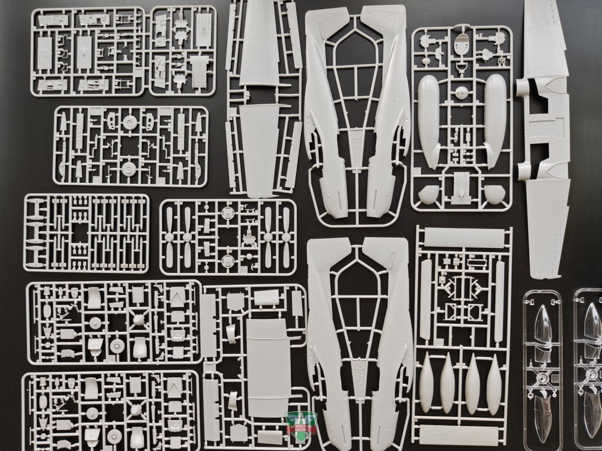 Modelsvit 4818 F-82F/G Twin Mustang 1/48 – imagen 5