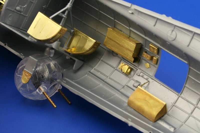 Eduard 49362 B-17G rear interior 1/48 Revell – image 8