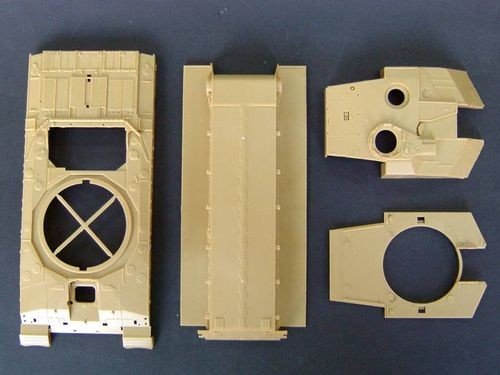 Trumpeter 00323 British Challenger 2 MBT (OP. Telic) Iraq 2003 1/35 – immagine 21